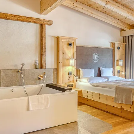 Posthotel Kassl 4 Hotel 4*
