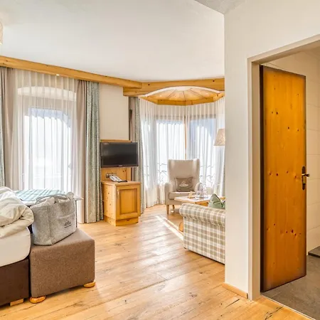 Posthotel Kassl 4 Hotel 4*